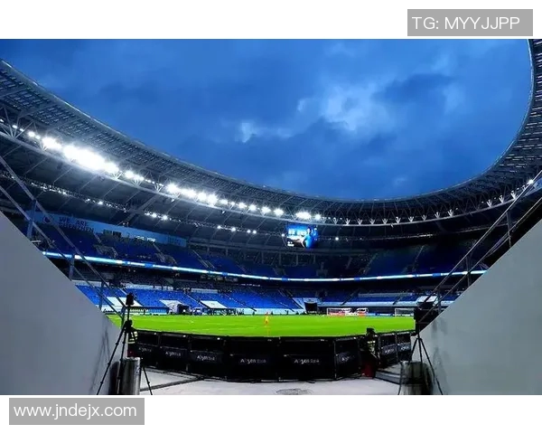 深圳足球队创历史新高展现足球耐力实力引领行业风潮