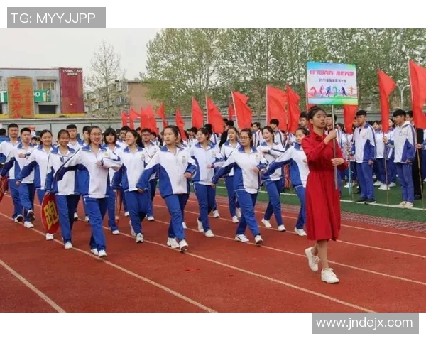 深圳篮球队的崛起之路:一段激情与奋斗交织的纪实故事 深圳篮球队的崛起之路:一段激情与奋斗交织的纪实故事