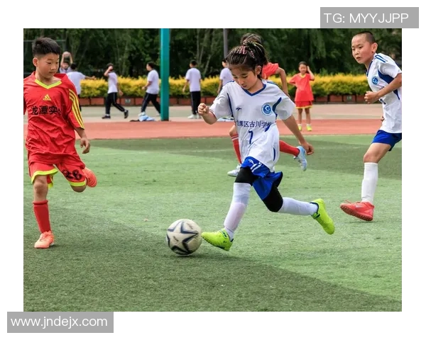 深圳足球队的崛起与发展探索：激情与力量的完美结合