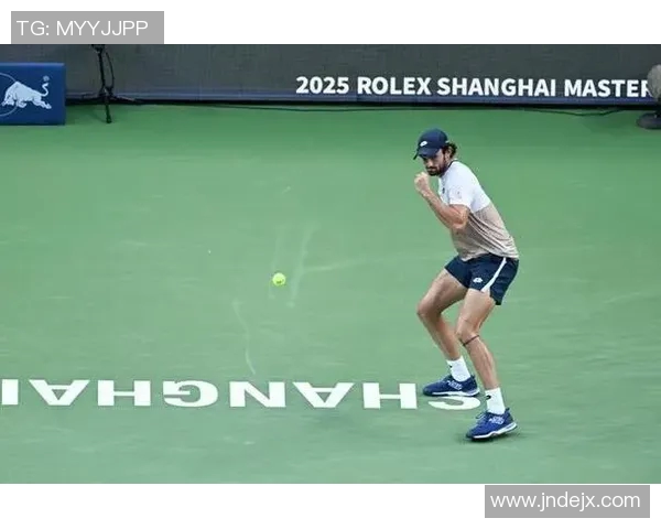 上海网球队在网球耐力排行榜中荣登第八名展现出强大实力与潜力 上海网球队在网球耐力排行榜中荣登第八名展现出强大实力与潜力