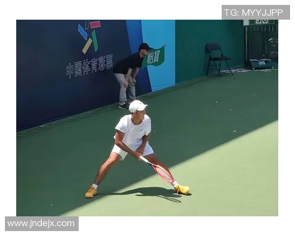 刘静独家分享网球心得与技巧助你提升球技的完美指南