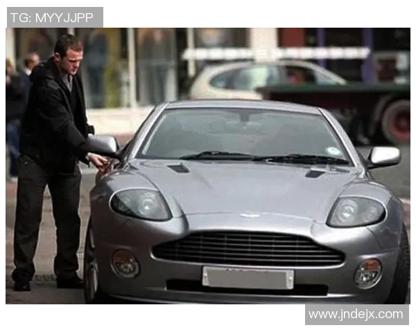 国外足球明星驾宝马展现豪华生活方式与运动精神的完美结合