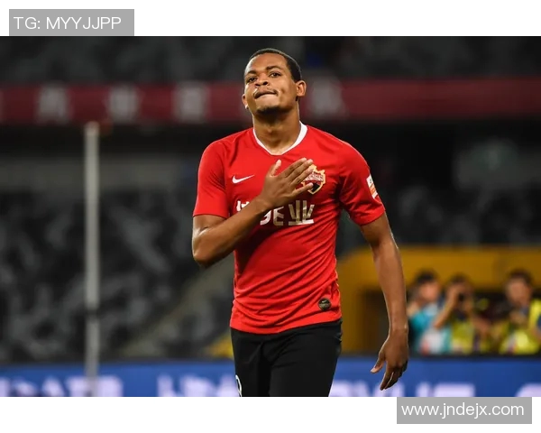 苏醒足球明星照片全集展现他们的风采与激情瞬间